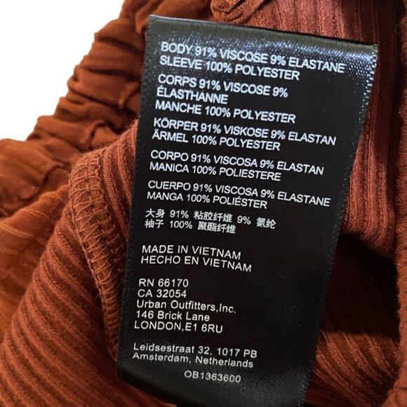 Urban Outfitters Claudia Cropped Top Blouse Size M Balloon Sleeves Rust Orange - Picture 15 of 15